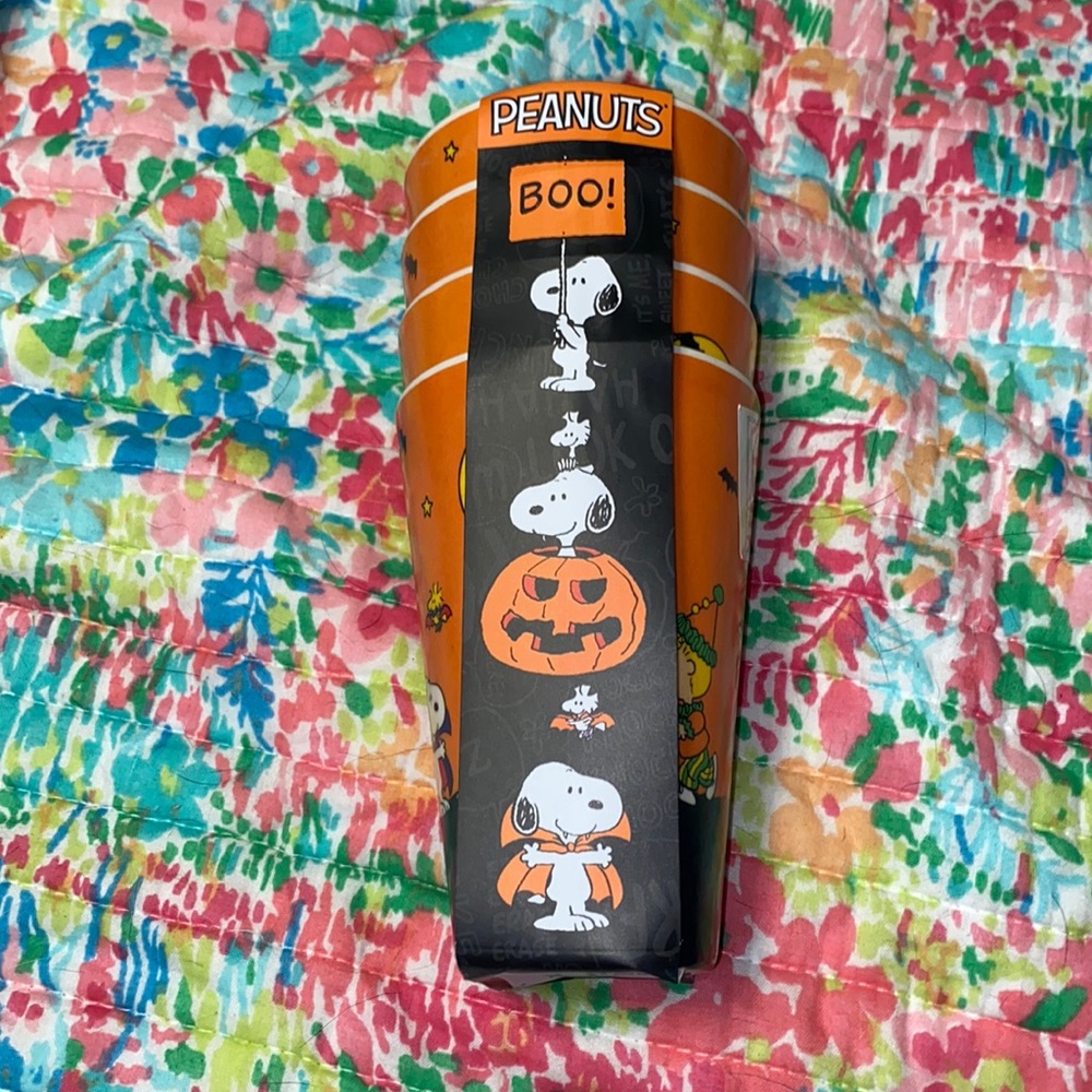 Peanuts Halloween cups